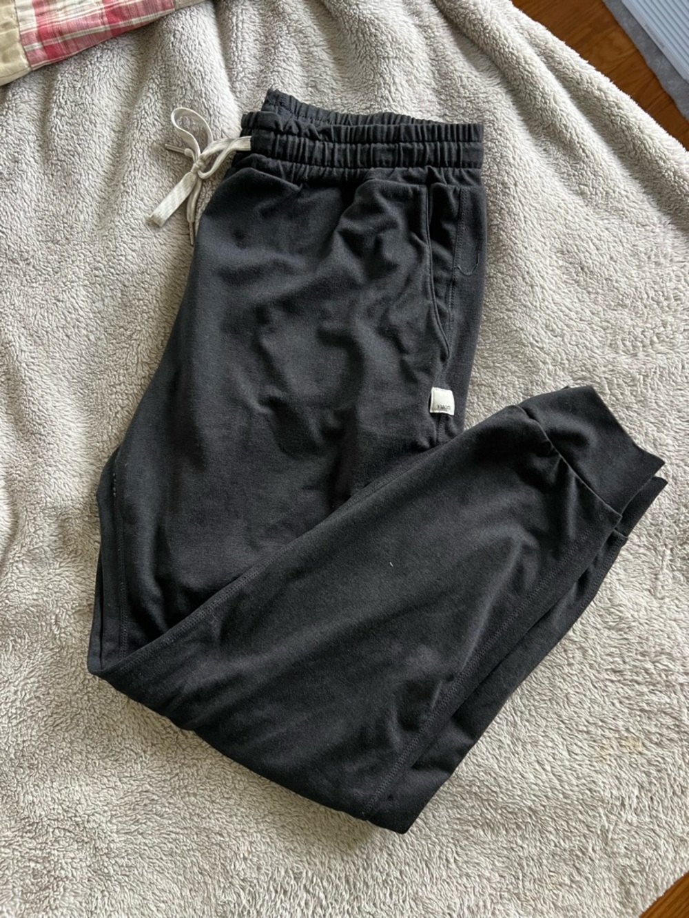 Vuori Women’s Black Performance Jogger Small